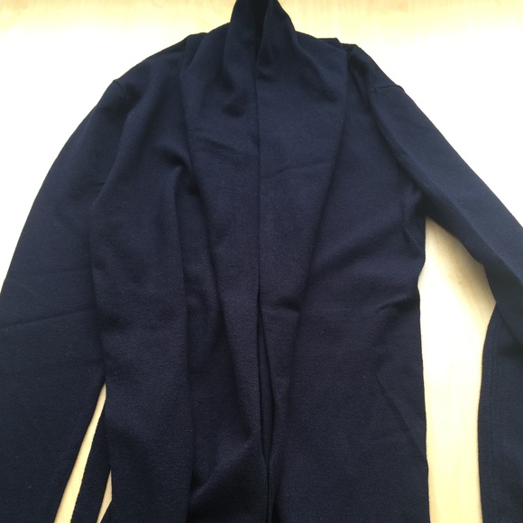 PREMISE STUDIO | New Elegant Cardigan Open Front - Picture 4 of 7